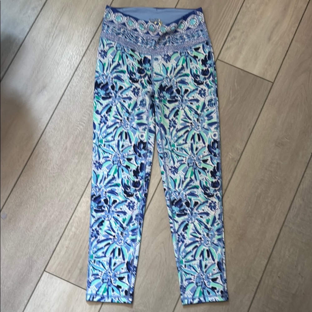 GUC Lilly Pulitzer Blue Floral Leggings size S